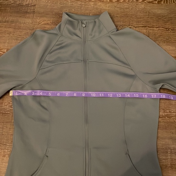 Apana Sports Jacket - Picture 9 of 10